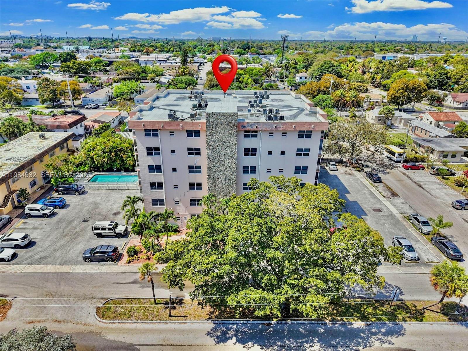 DIXIANA CONDO - Residential