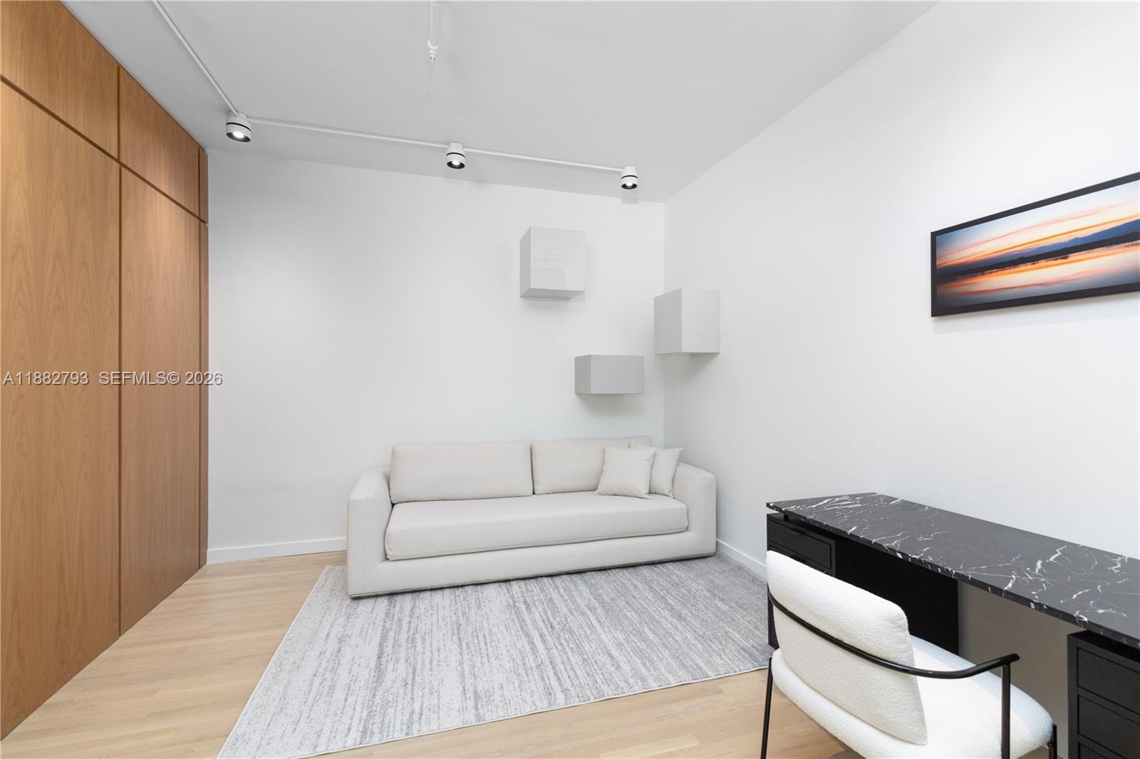 THE MONTCLAIR CONDO - Residential