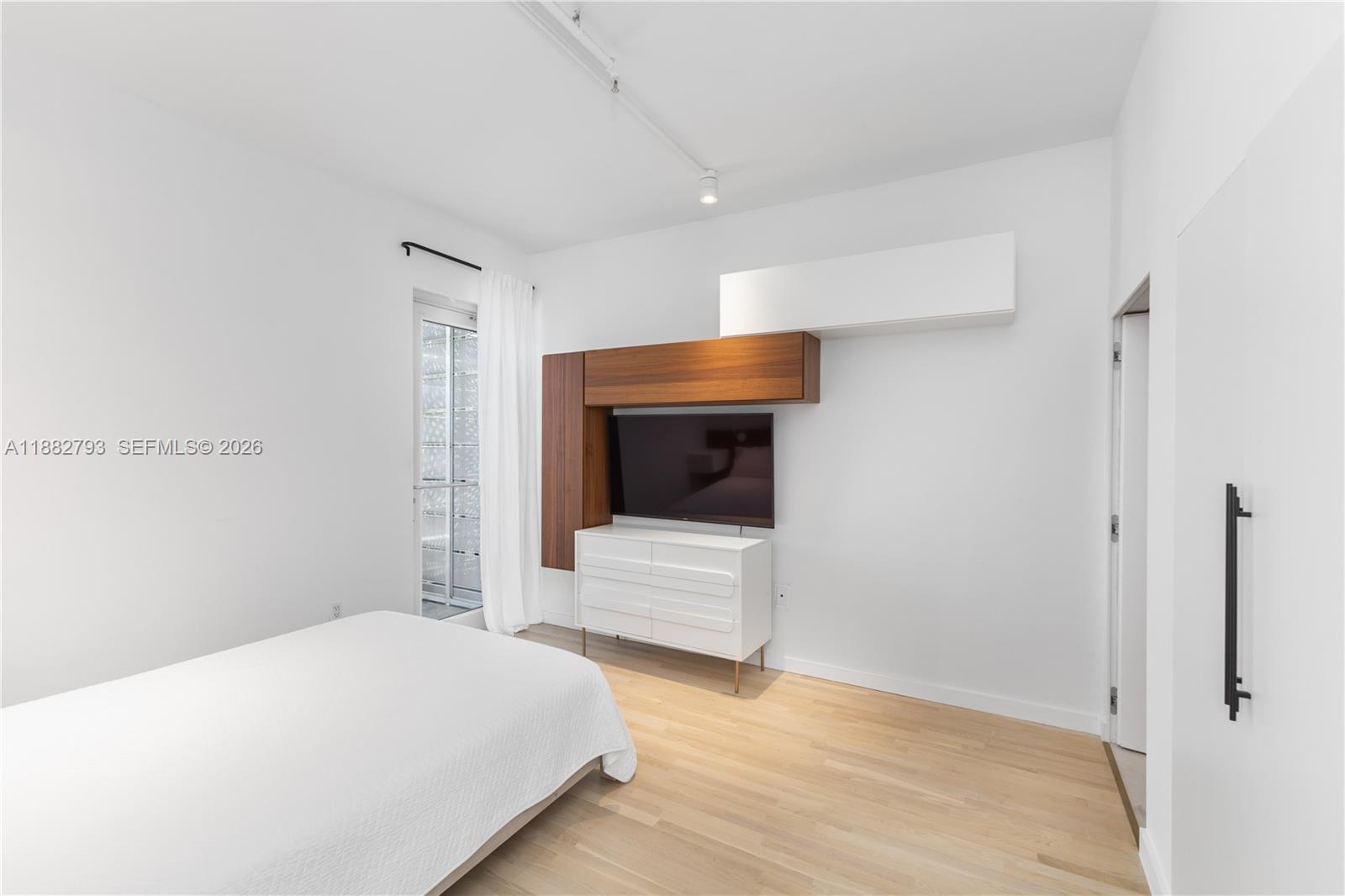 THE MONTCLAIR CONDO - Residential