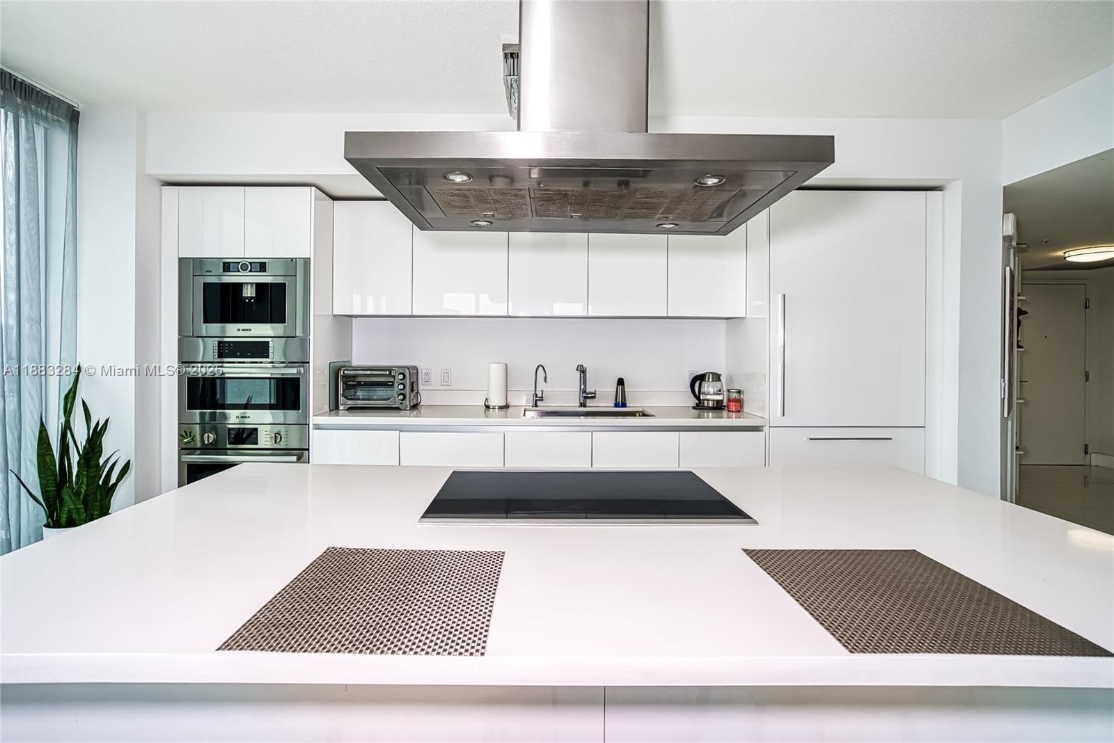 PARQUE TOWERS CONDO - Residential