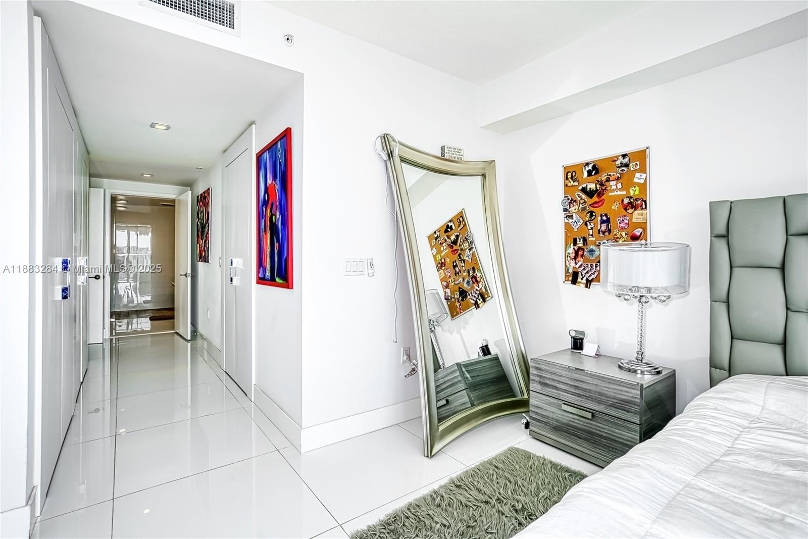 PARQUE TOWERS CONDO - Residential