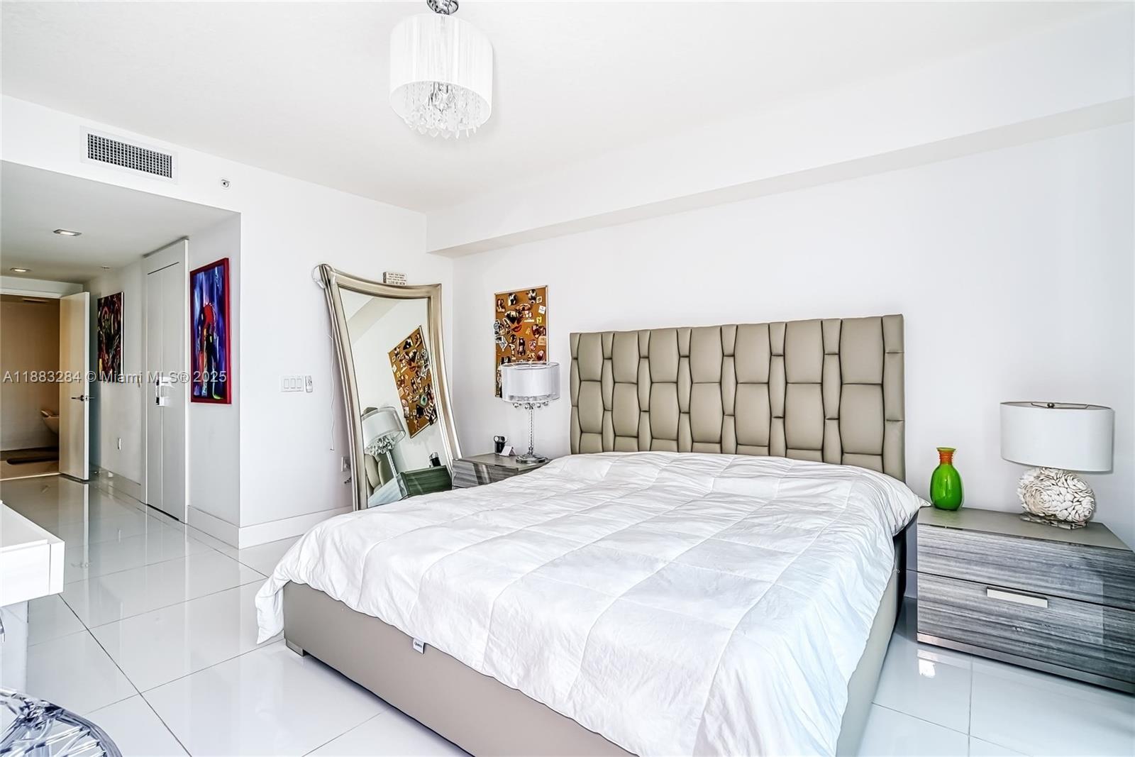 PARQUE TOWERS CONDO - Residential