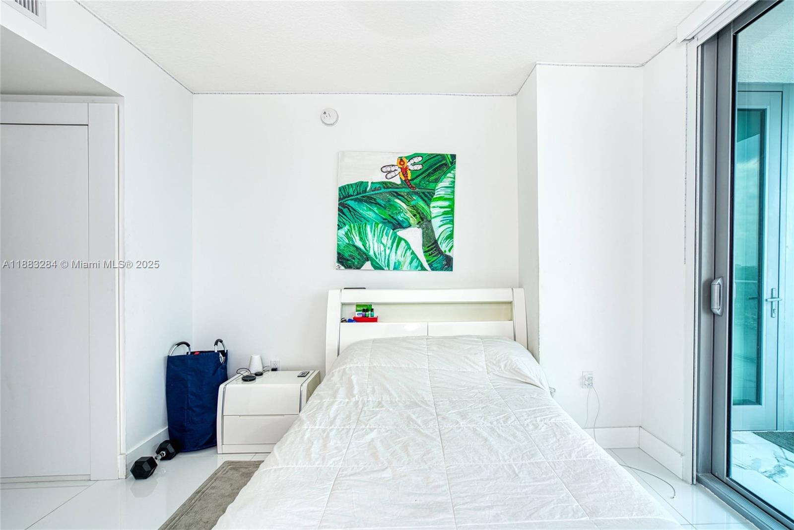 PARQUE TOWERS CONDO - Residential