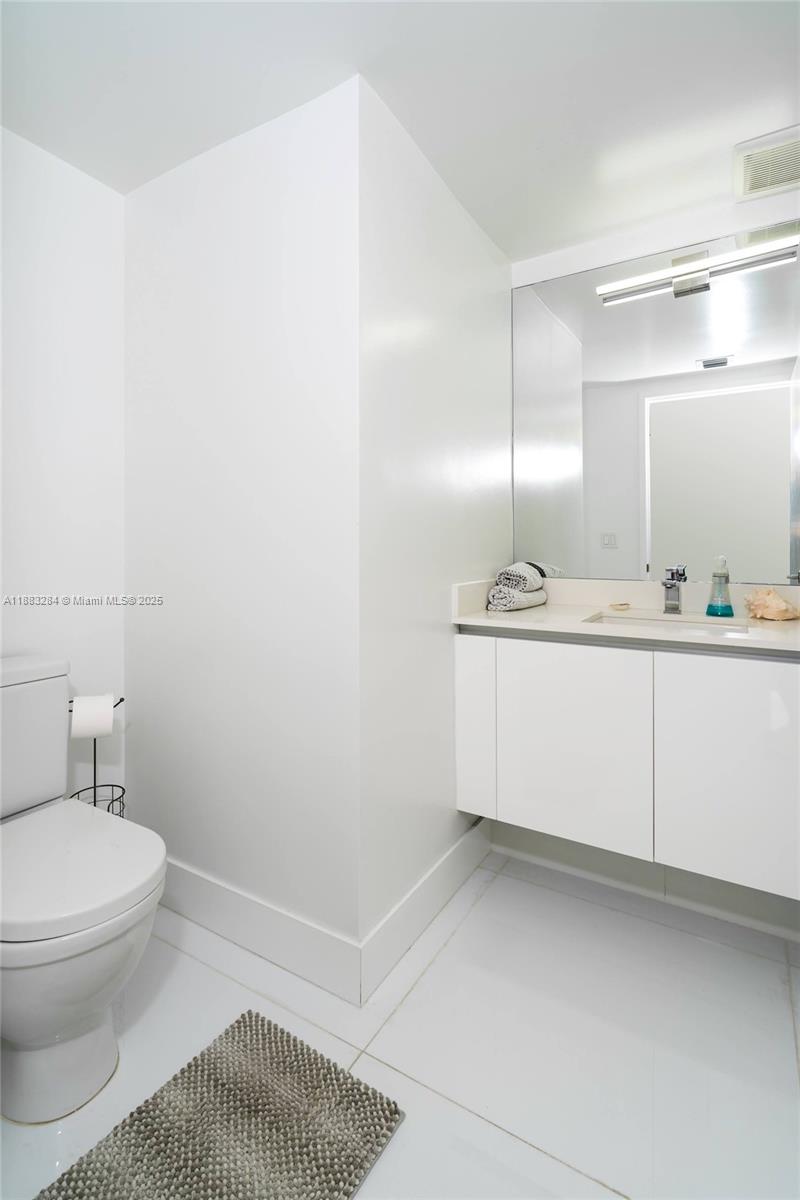 PARQUE TOWERS CONDO - Residential