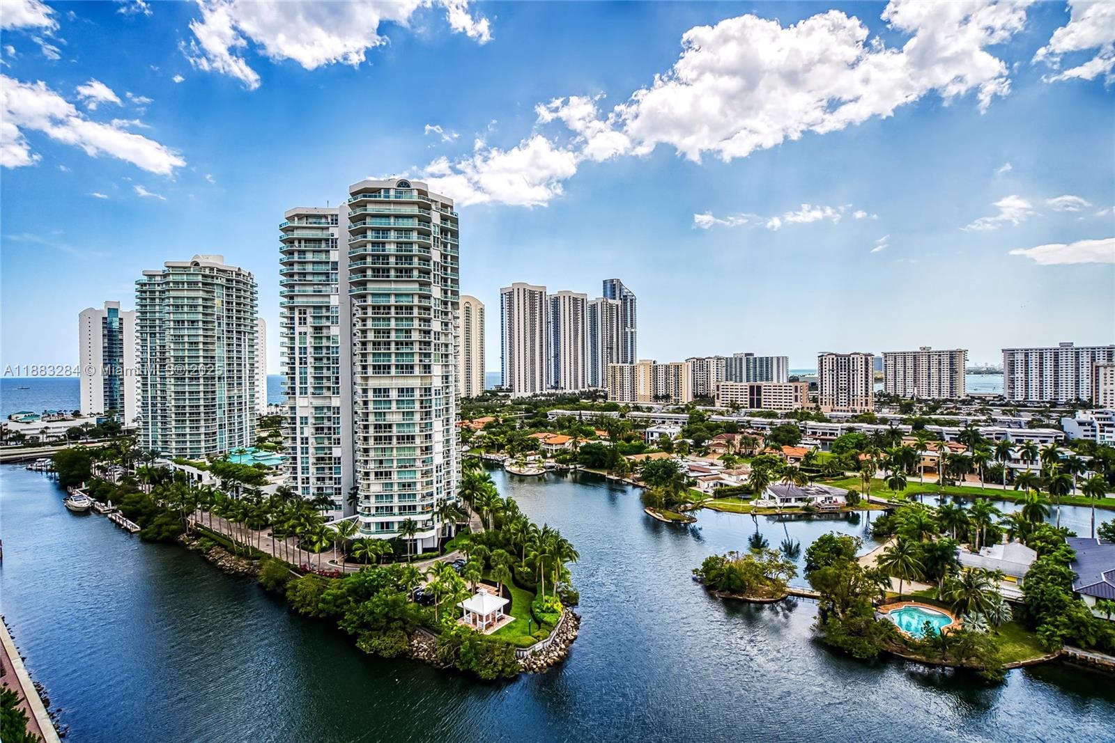 PARQUE TOWERS CONDO - Residential