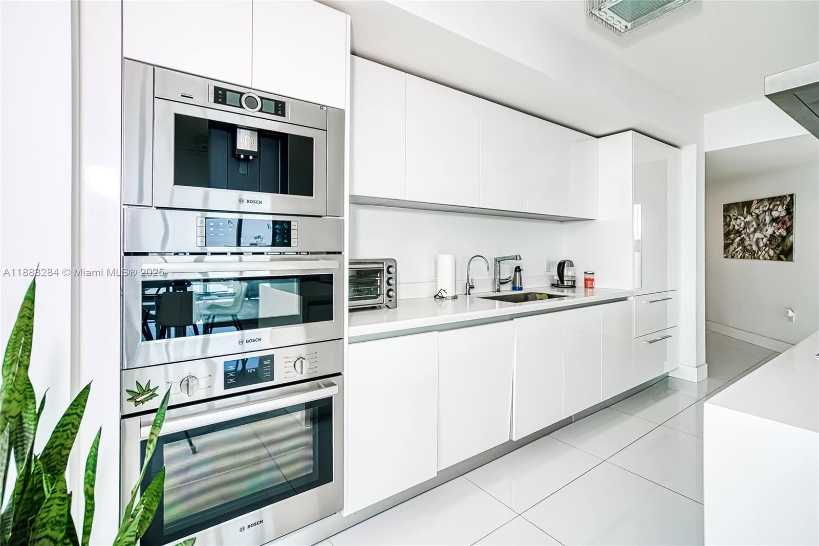 PARQUE TOWERS CONDO - Residential