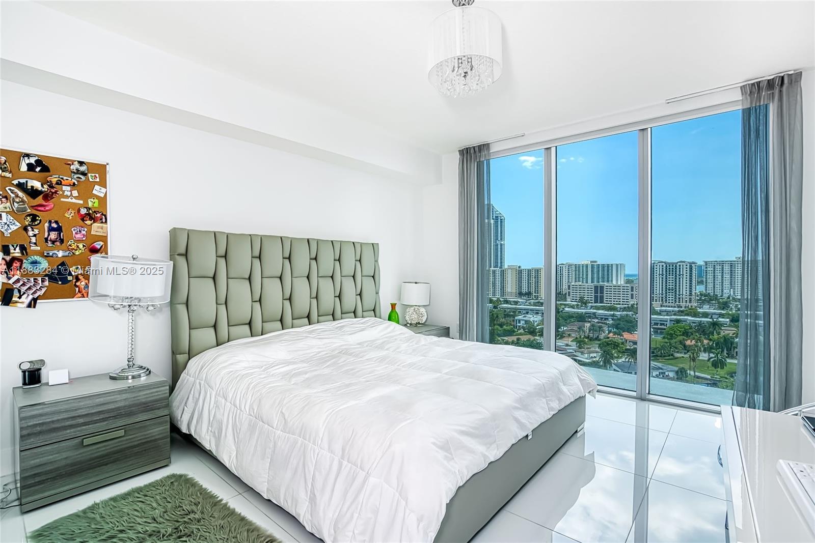 PARQUE TOWERS CONDO - Residential
