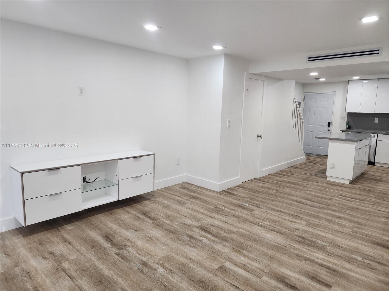 TERRAZAS DEL SOL CONDO - Residential Lease