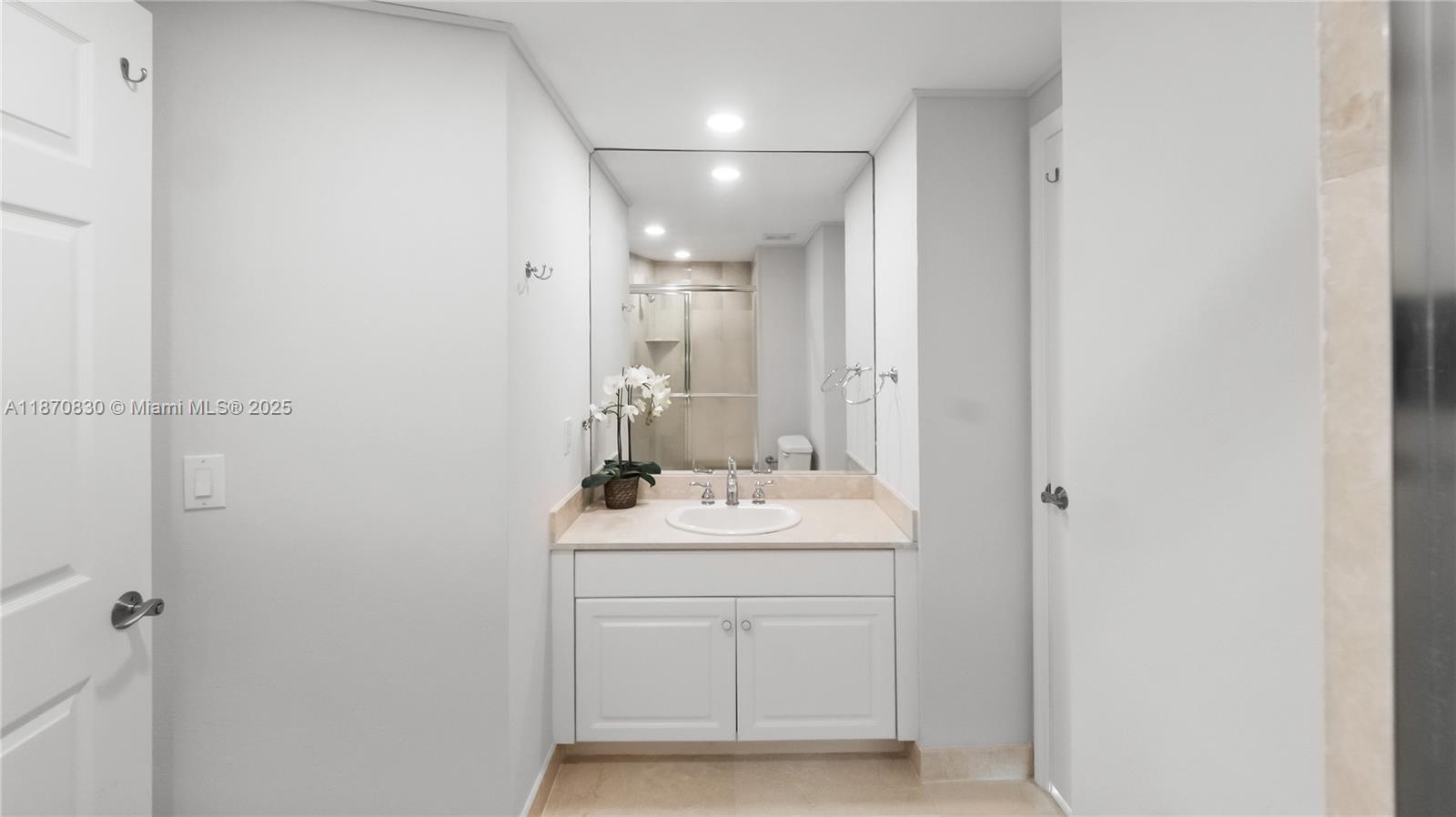 100 HIDDEN BAY CONDO - Residential Lease