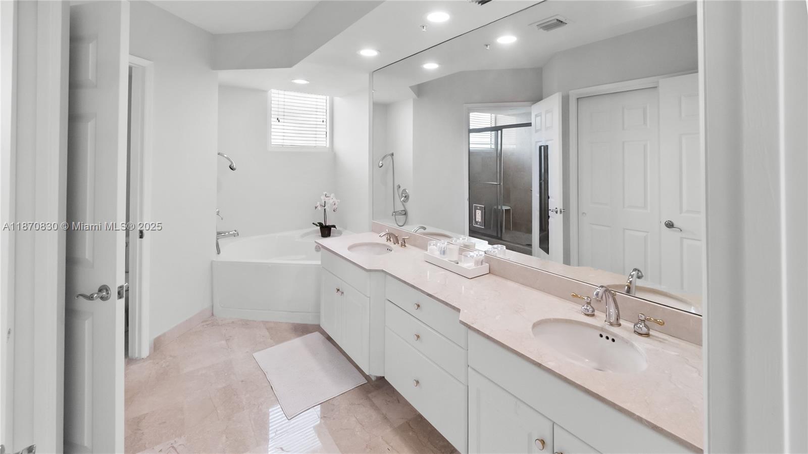 100 HIDDEN BAY CONDO - Residential Lease