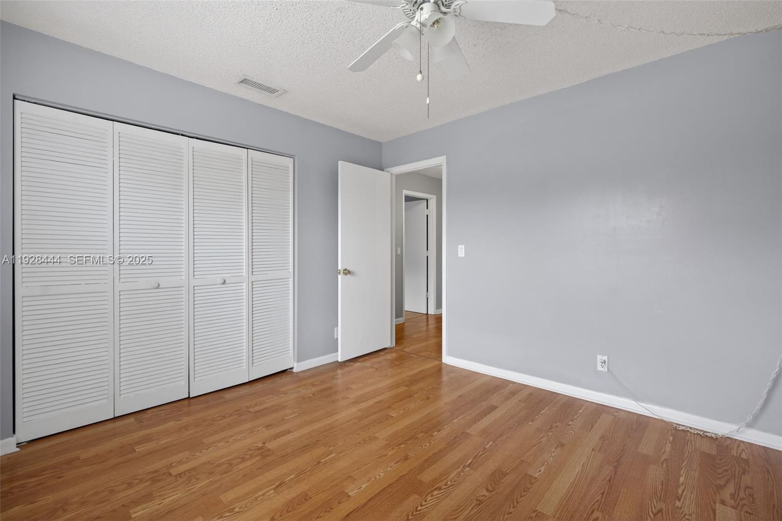 JUPITER VILLAGE TOWNHOMES - Residential