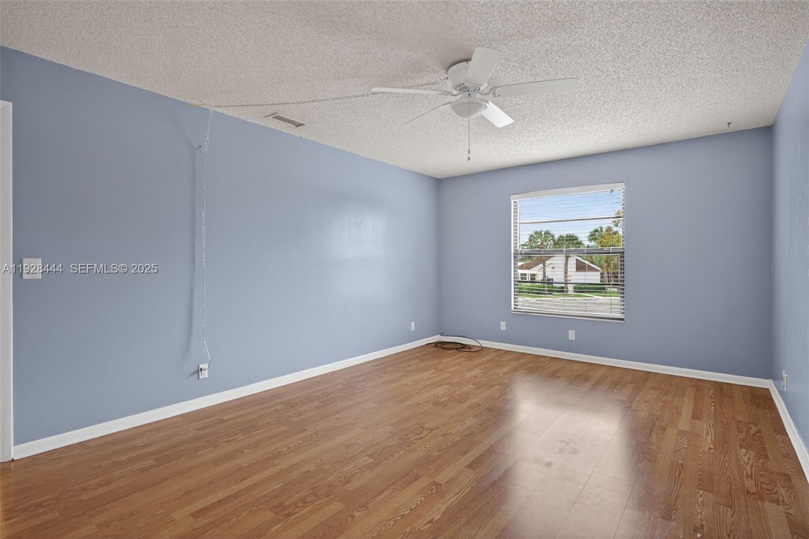 JUPITER VILLAGE TOWNHOMES - Residential