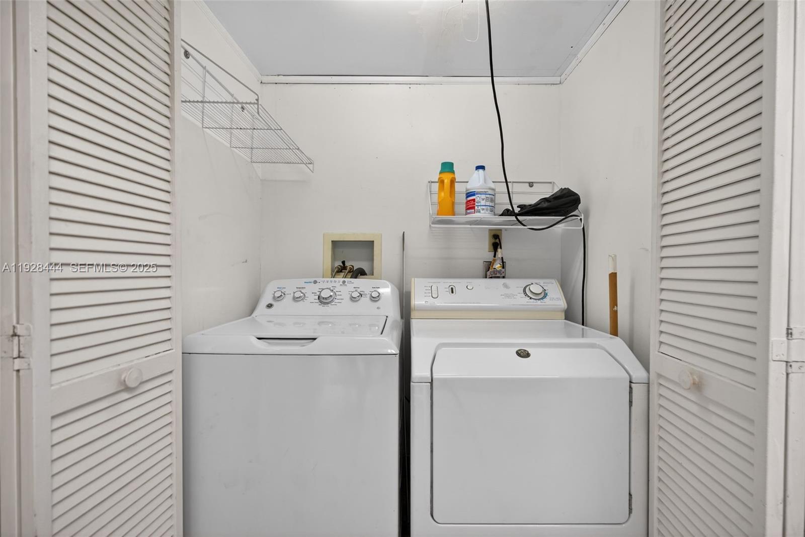 JUPITER VILLAGE TOWNHOMES - Residential