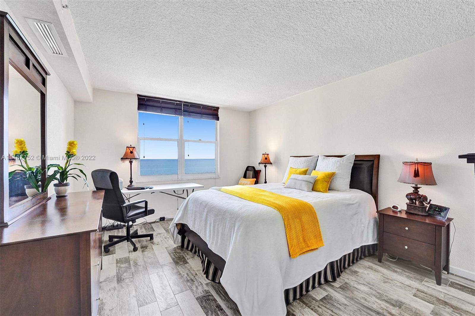 WAVE CONDO - Residential Lease