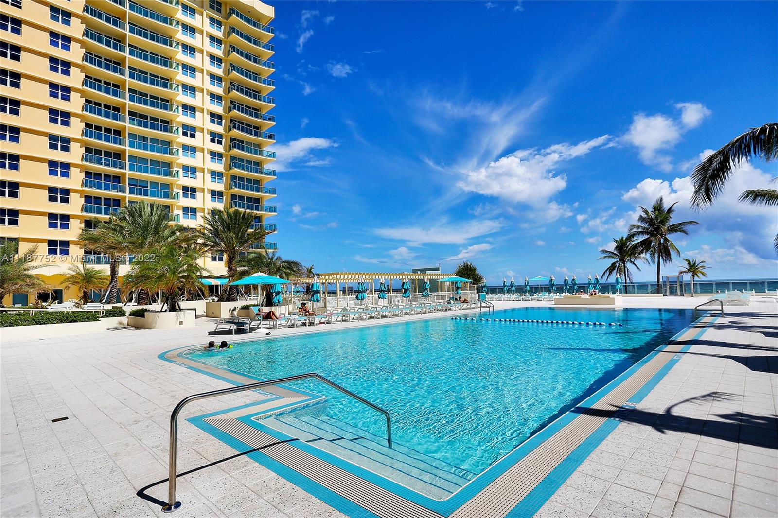 WAVE CONDO - Residential Lease