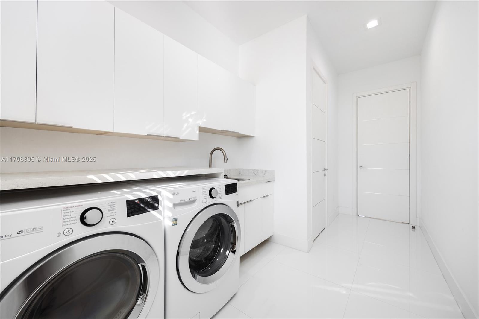 SILVER BLUFF EST SEC C - Residential