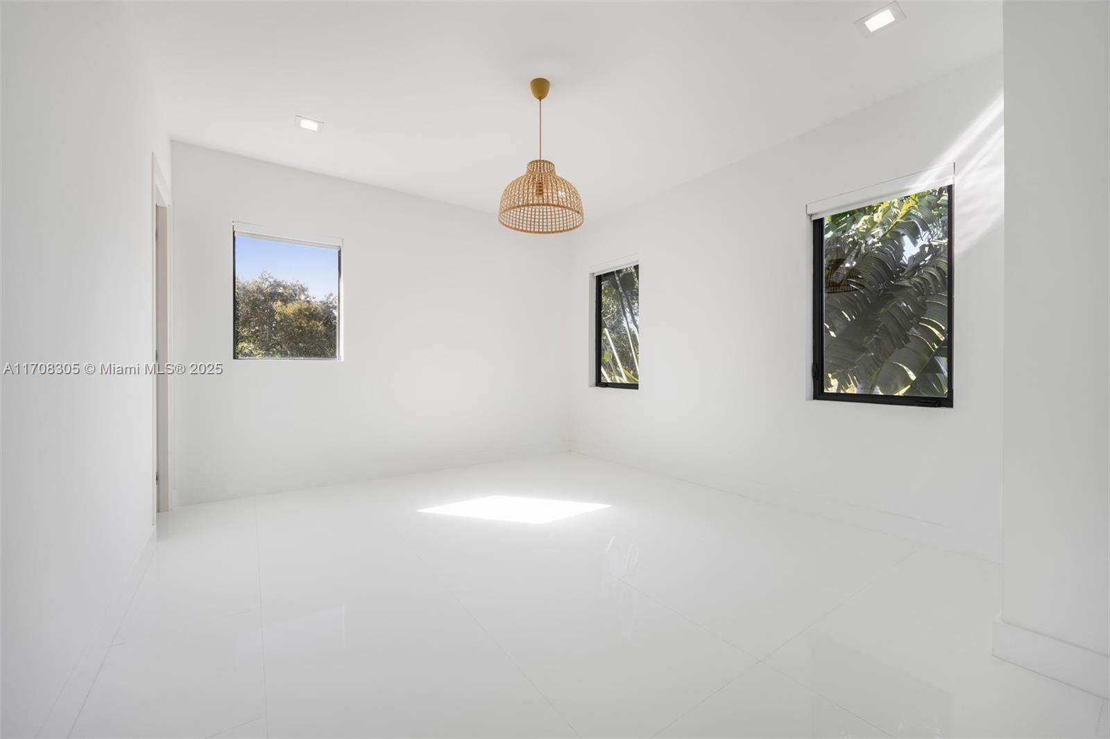 SILVER BLUFF EST SEC C - Residential