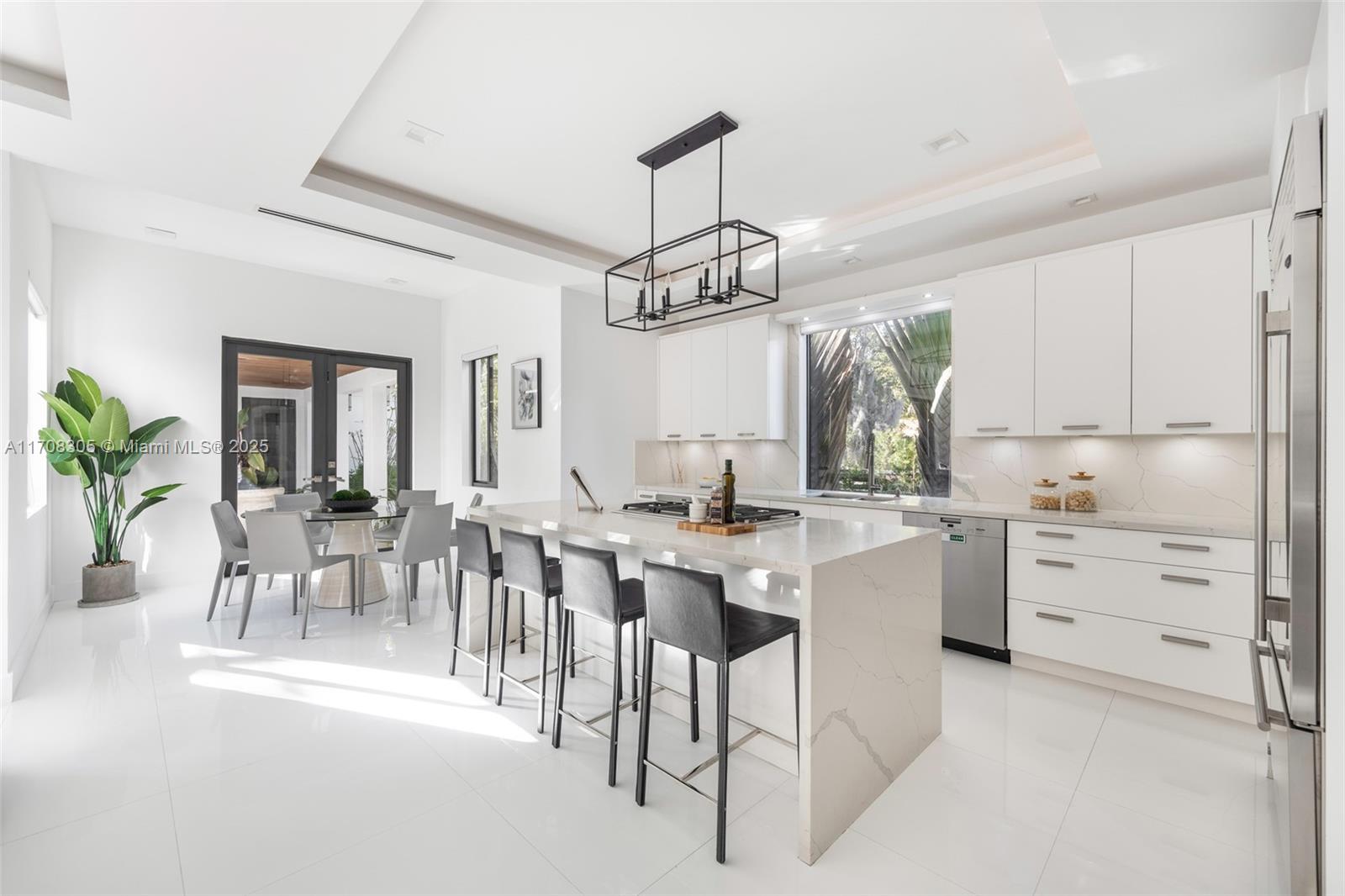 SILVER BLUFF EST SEC C - Residential