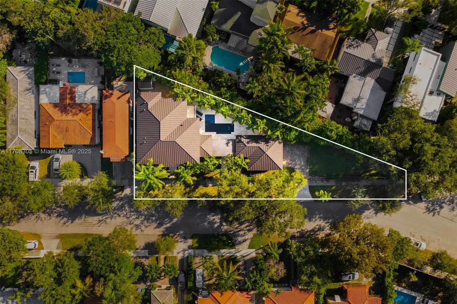 SILVER BLUFF EST SEC C - Residential