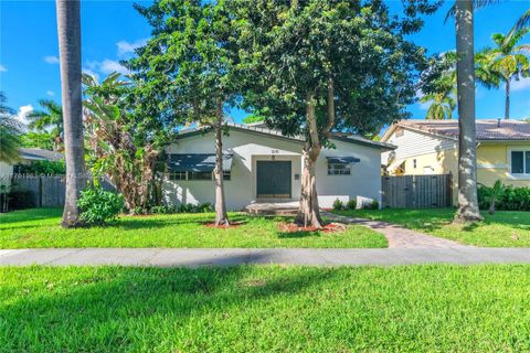 1235 Tyler St Hollywood FL 33019