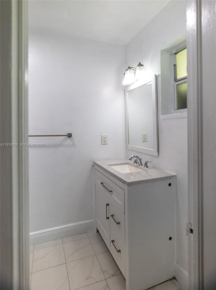 SCOTT LAKE MANOR SEC 4 - Residential