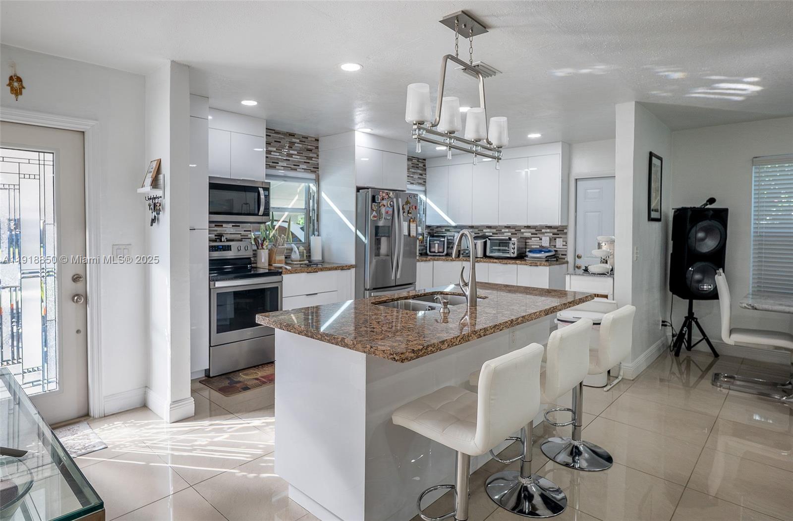 SCOTT LAKE MANOR SEC 4 - Residential