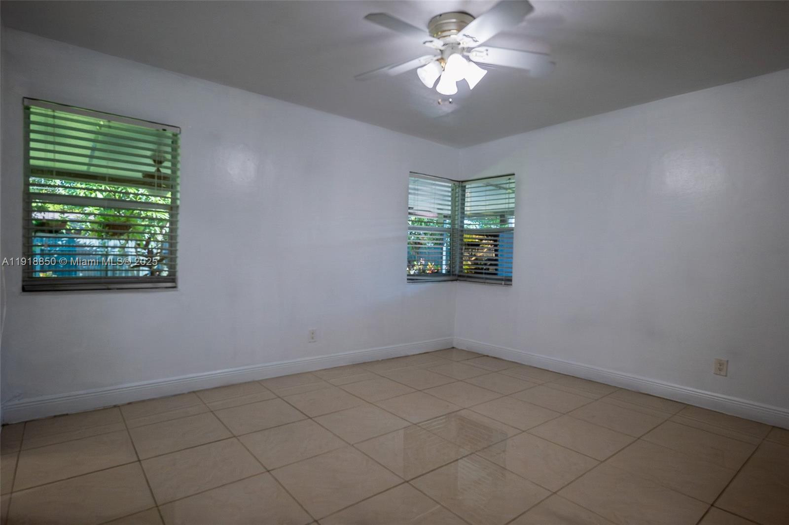 SCOTT LAKE MANOR SEC 4 - Residential