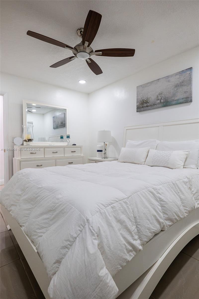 SCOTT LAKE MANOR SEC 4 - Residential