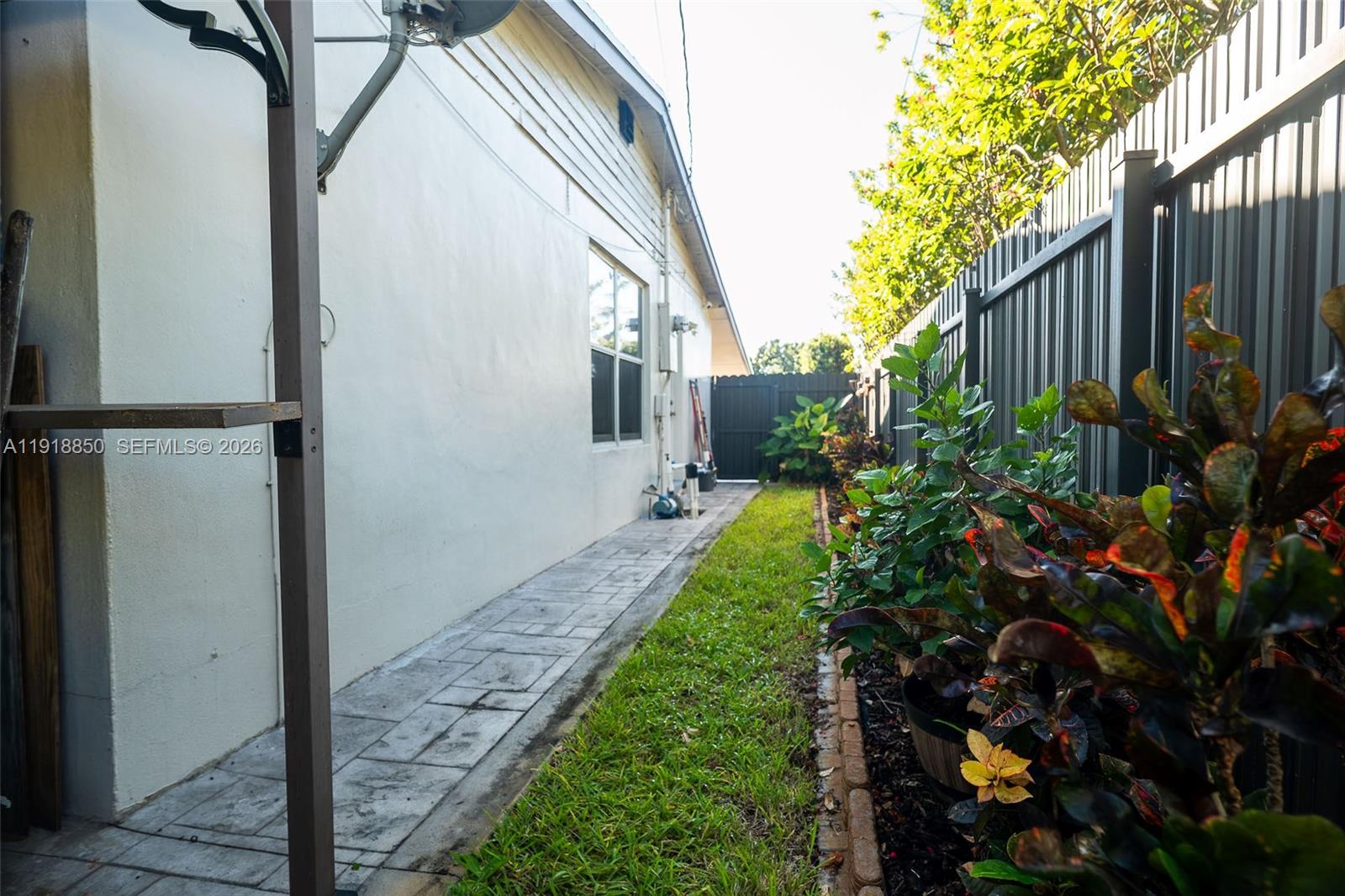 SCOTT LAKE MANOR SEC 4 - Residential