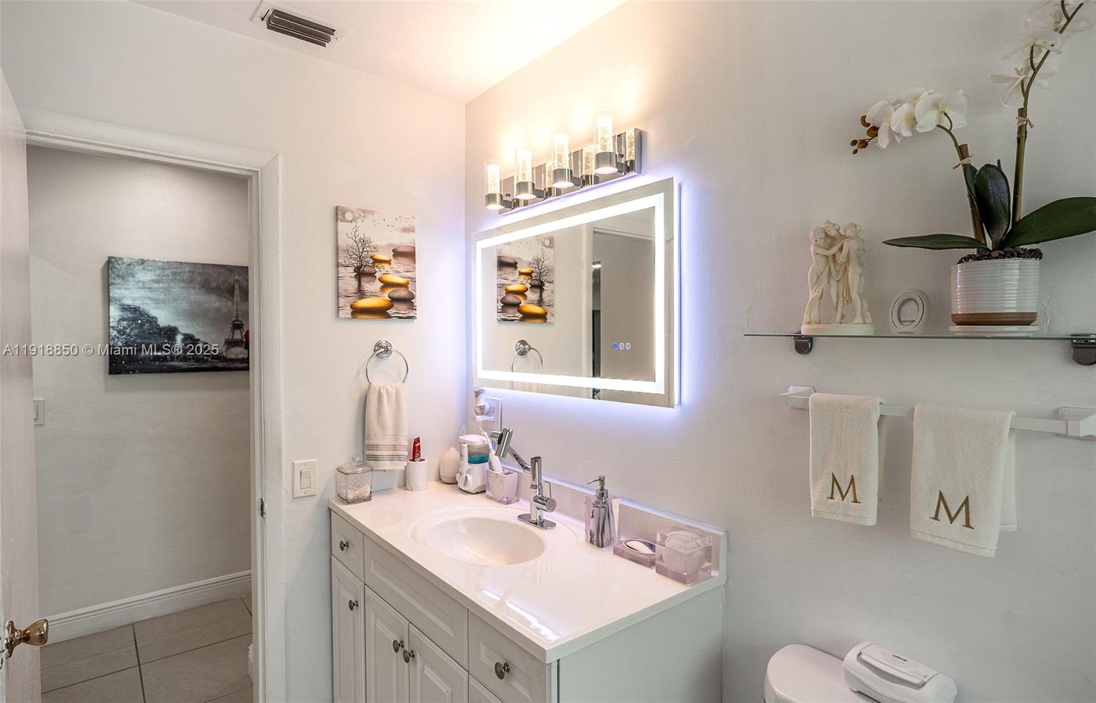 SCOTT LAKE MANOR SEC 4 - Residential