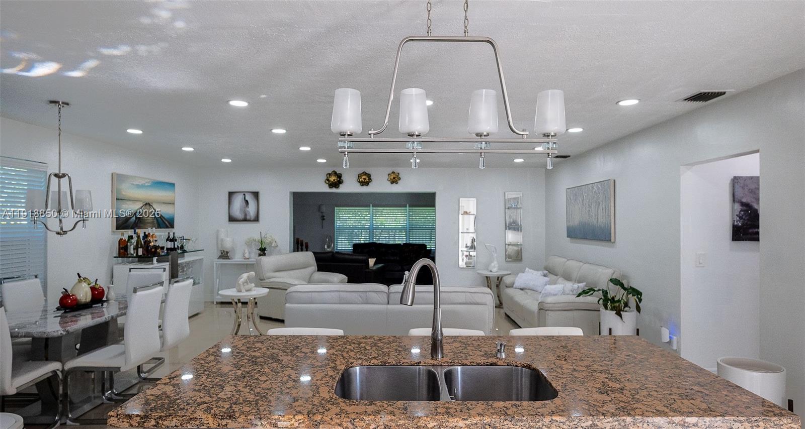 SCOTT LAKE MANOR SEC 4 - Residential