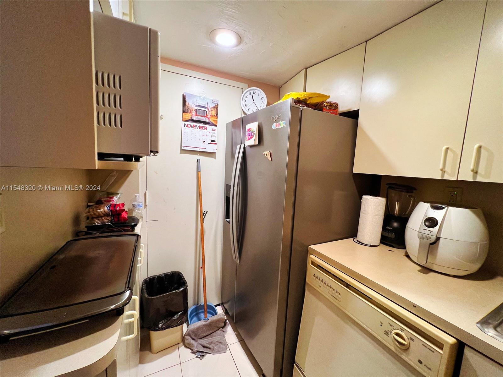 TRITON TOWER CONDO - Residential