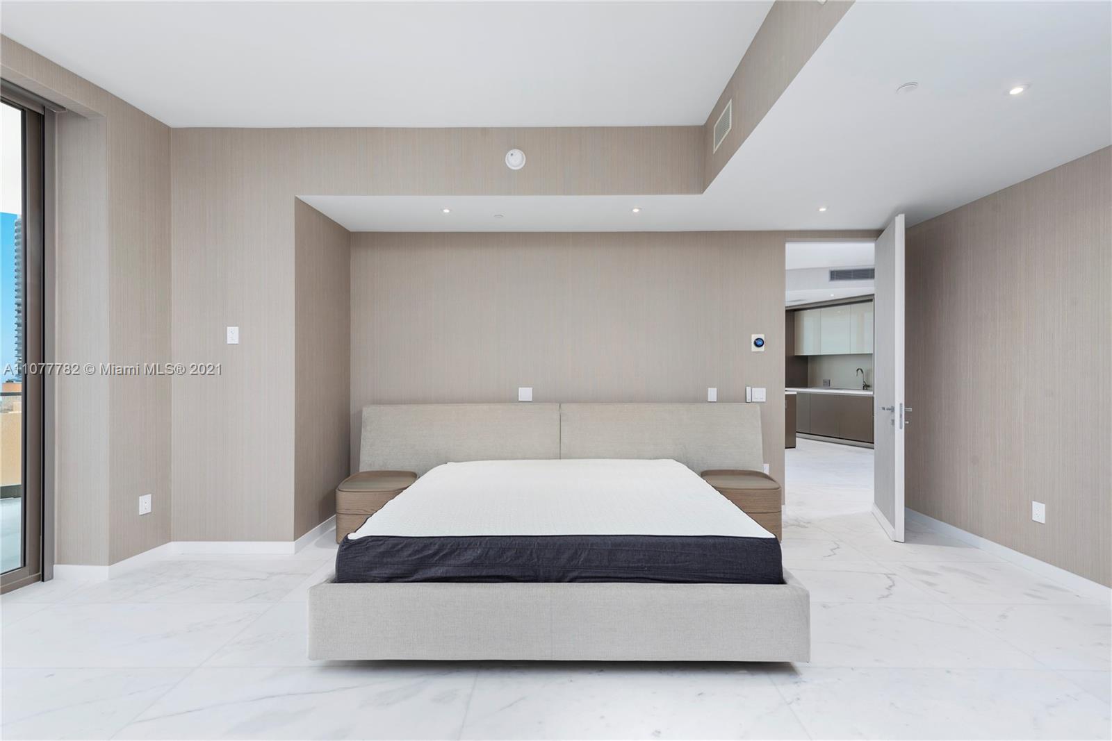 18975 COLLINS CONDO - Residential Lease