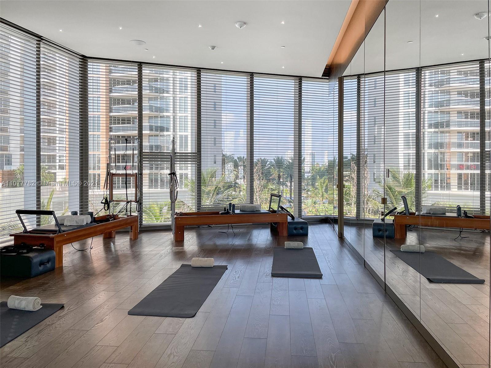 18975 COLLINS CONDO - Residential Lease