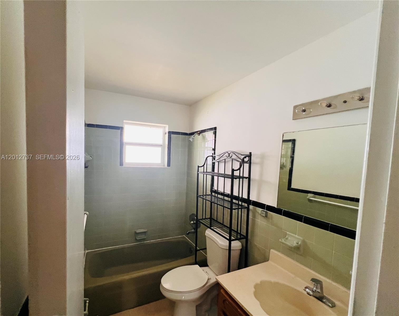 CORAL HEIGHTS - Residential Lease