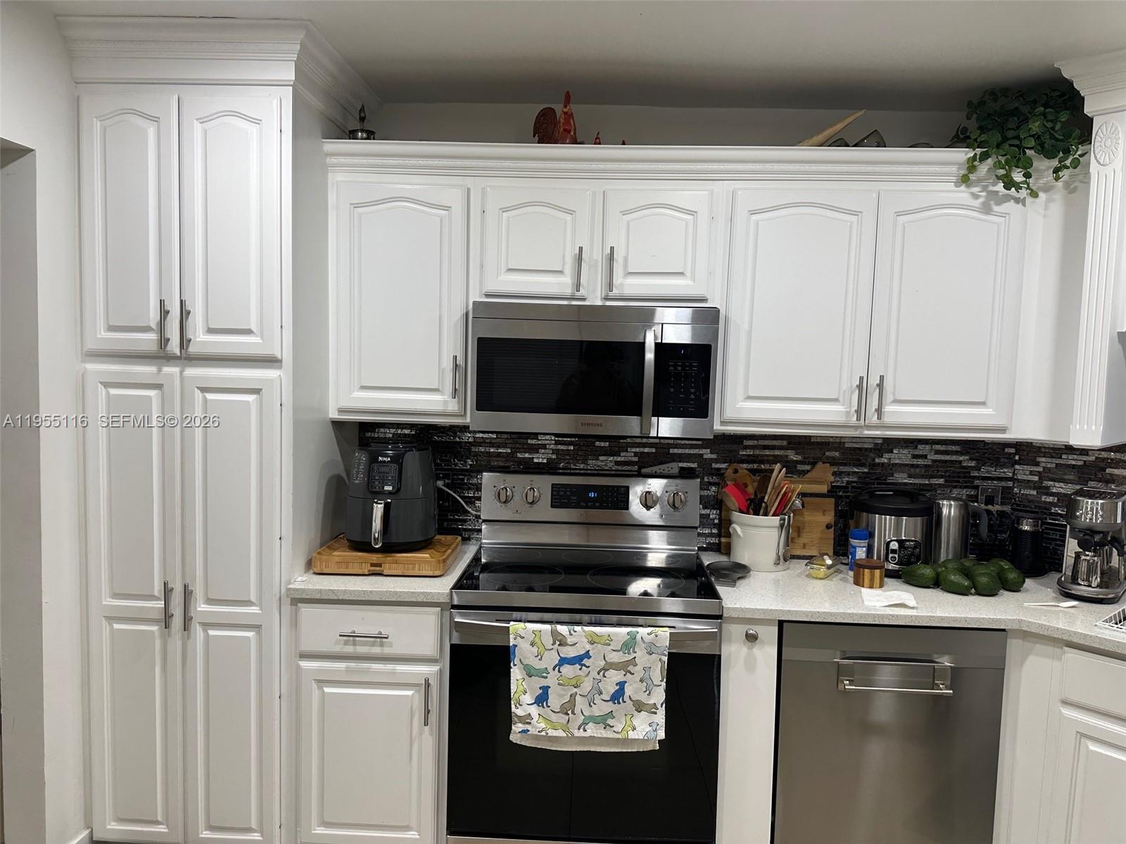 LAKESIDE GREEN PL 2 - Residential