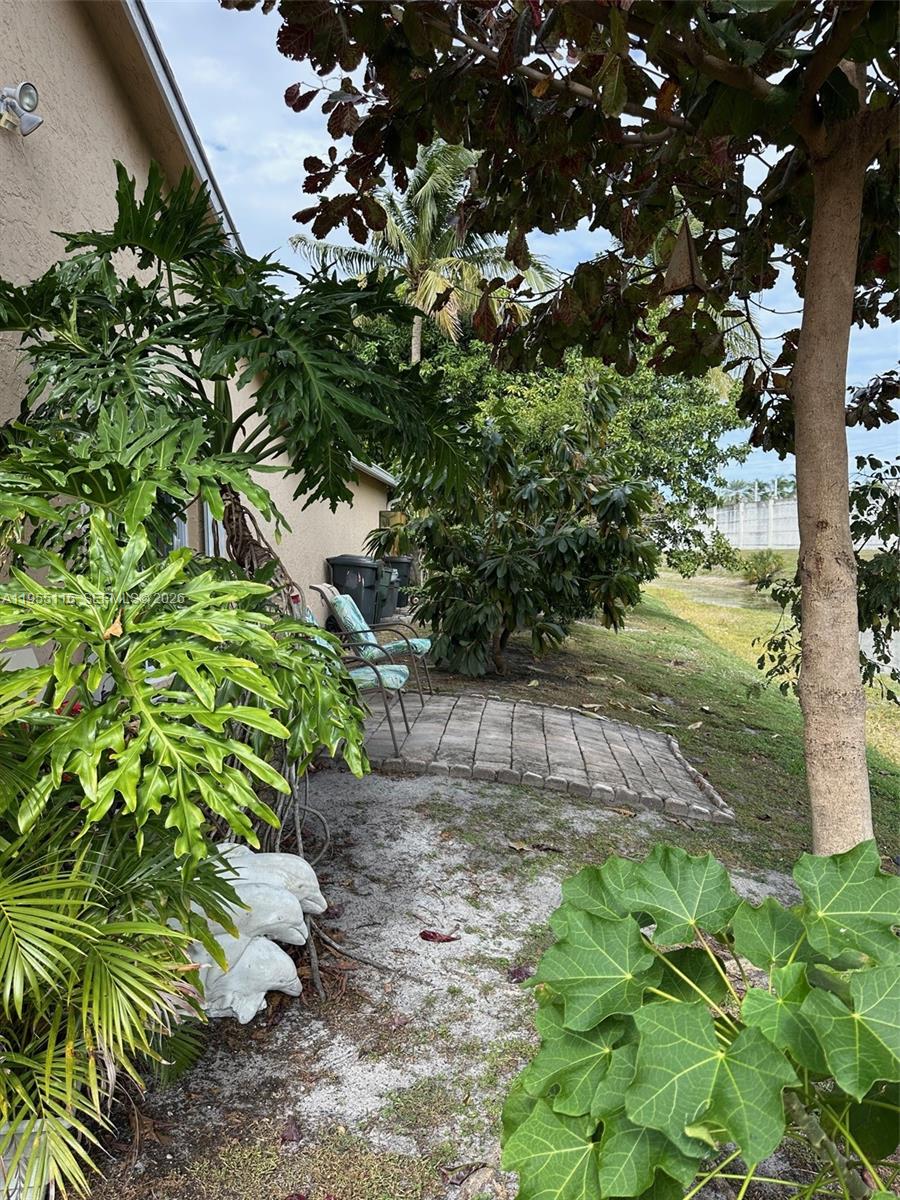 LAKESIDE GREEN PL 2 - Residential