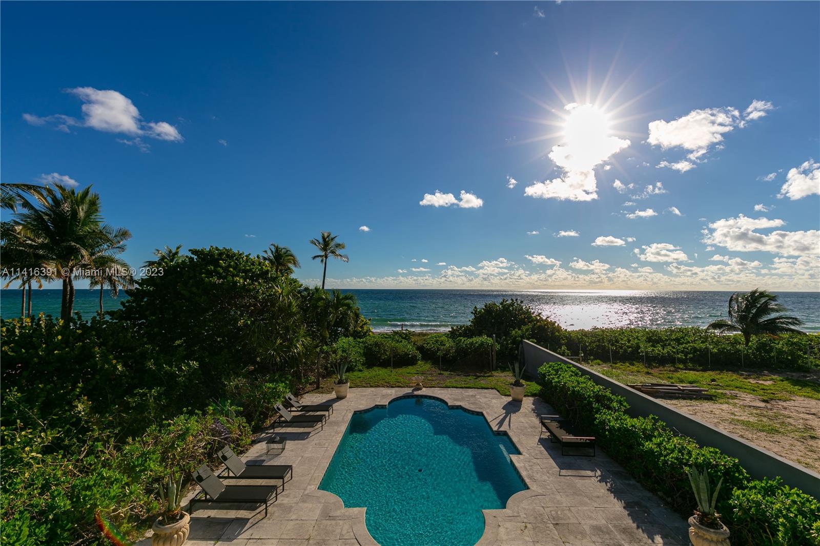 GOLDEN BEACH SEC B - Residential