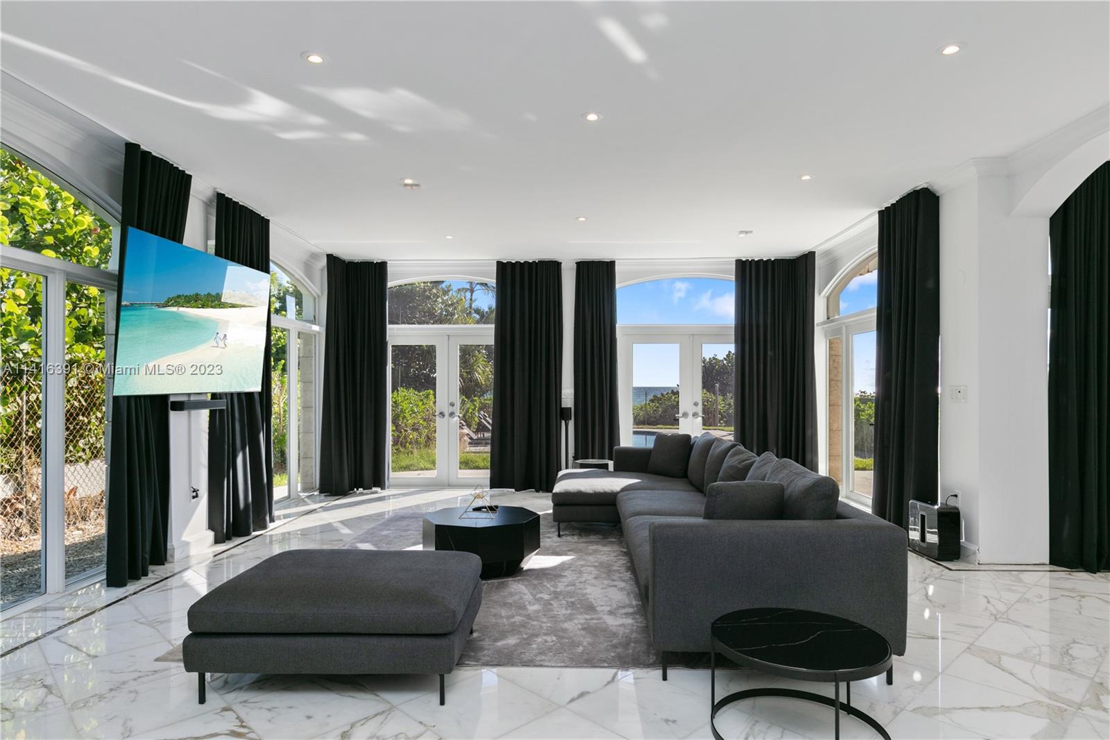 GOLDEN BEACH SEC B - Residential