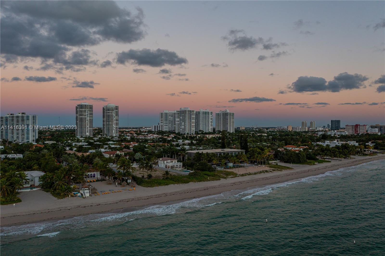 GOLDEN BEACH SEC B - Residential