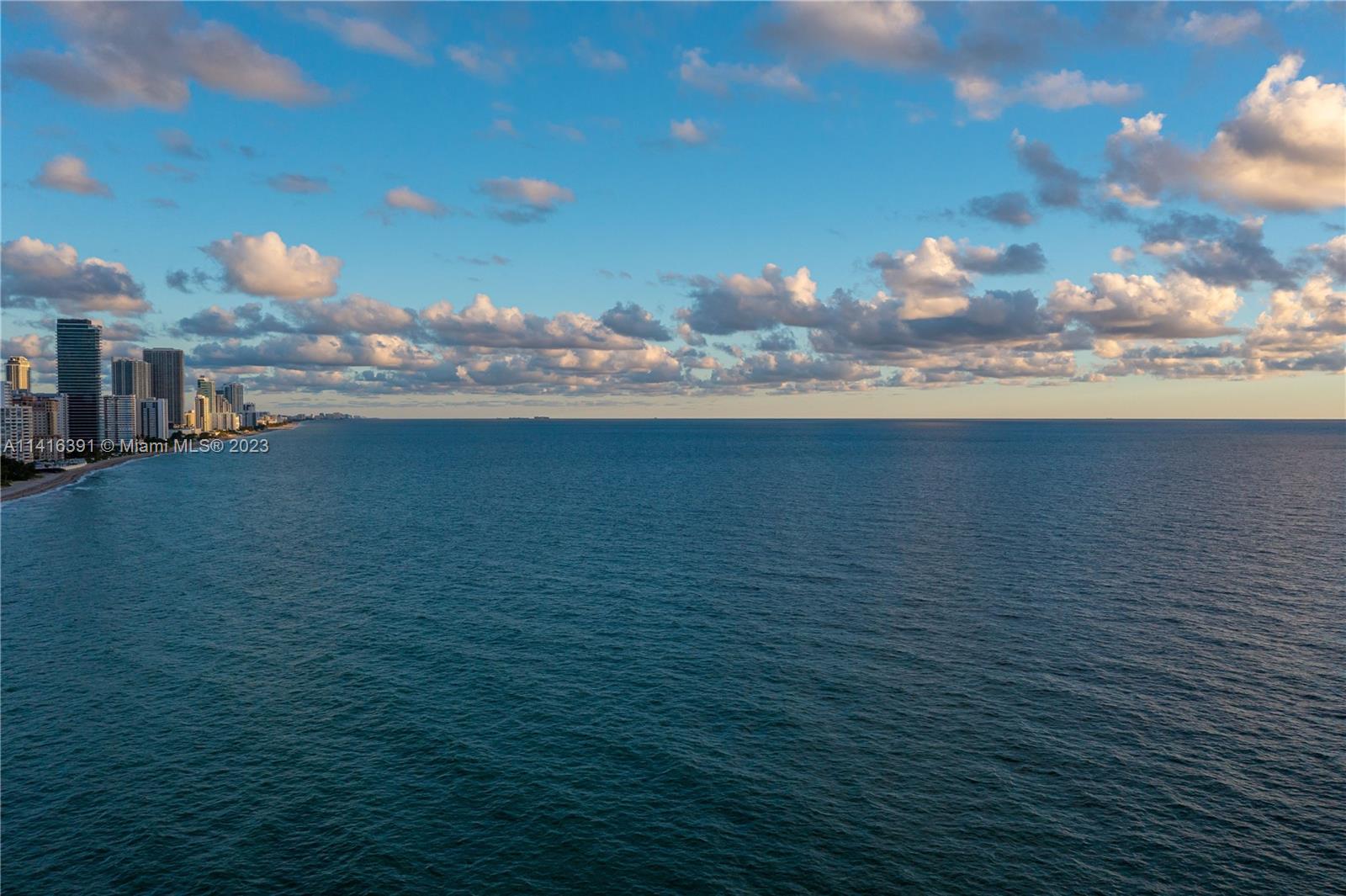 GOLDEN BEACH SEC B - Residential