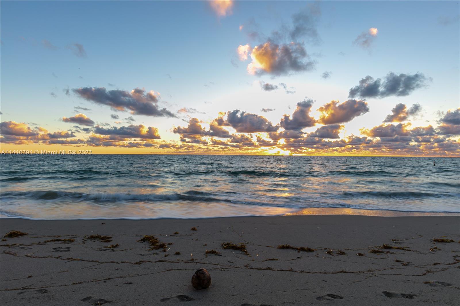 GOLDEN BEACH SEC B - Residential