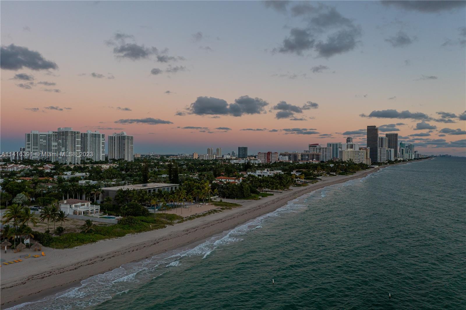 GOLDEN BEACH SEC B - Residential