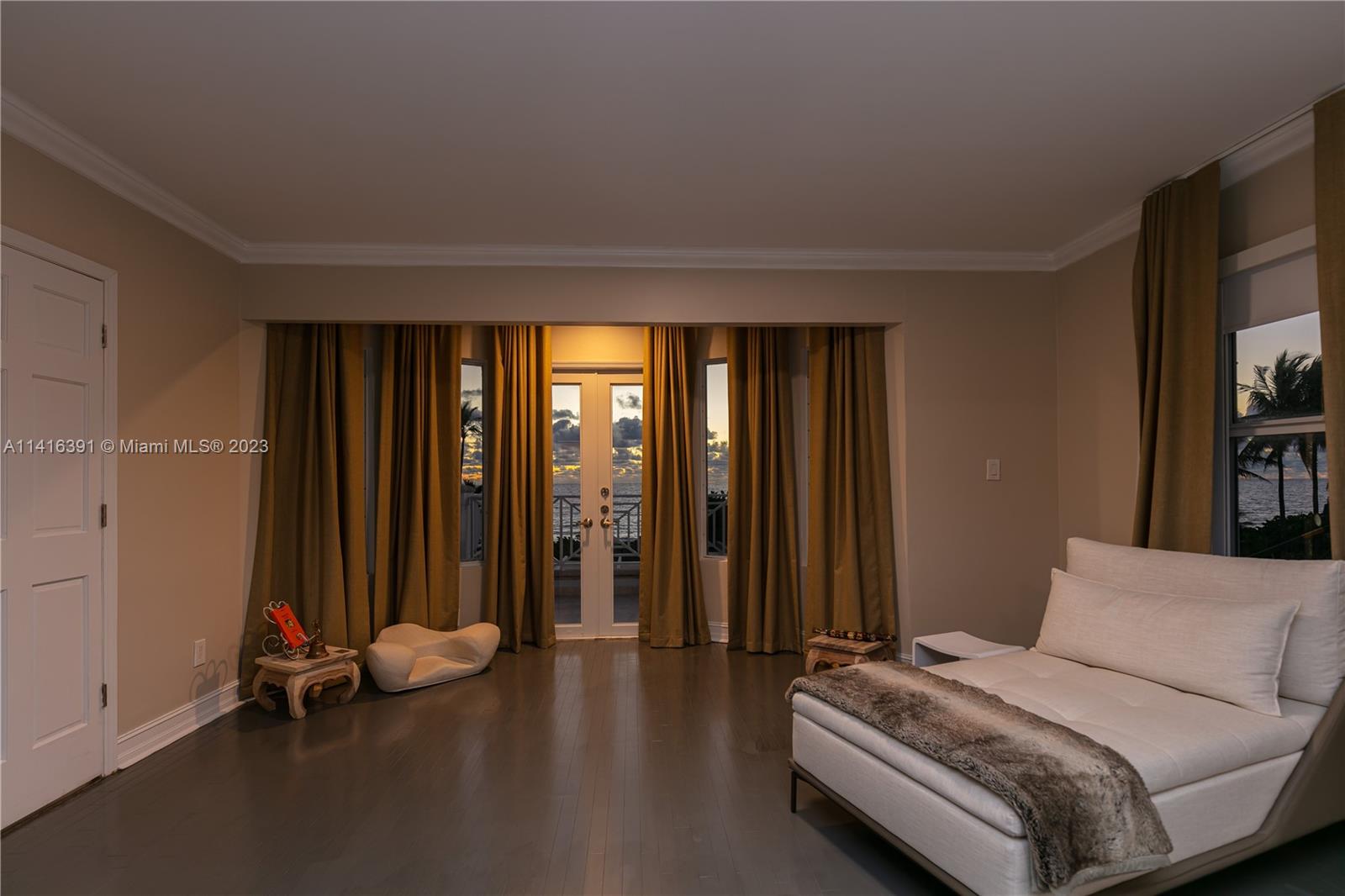 GOLDEN BEACH SEC B - Residential