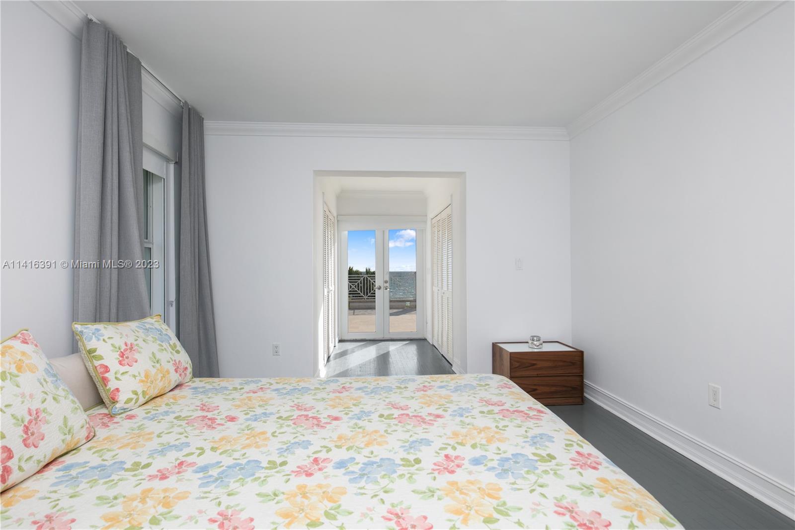 GOLDEN BEACH SEC B - Residential