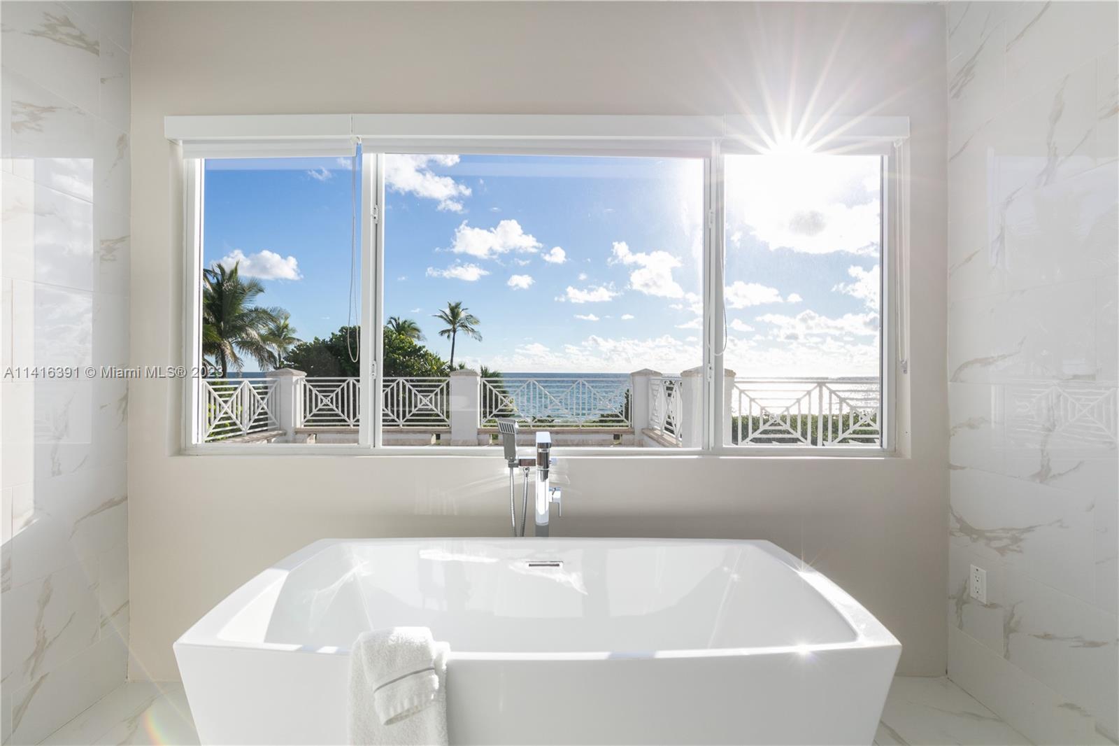 GOLDEN BEACH SEC B - Residential