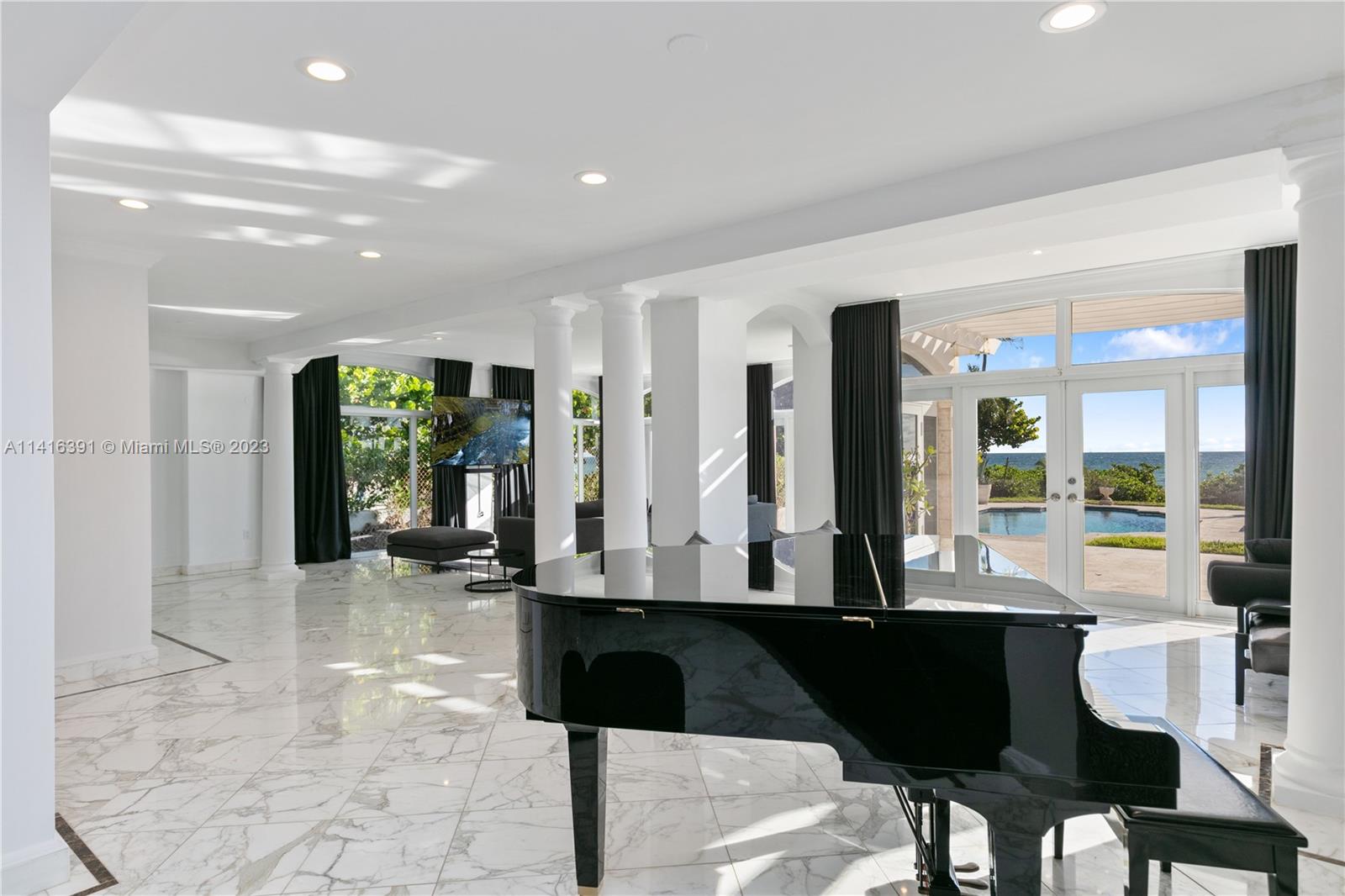 GOLDEN BEACH SEC B - Residential