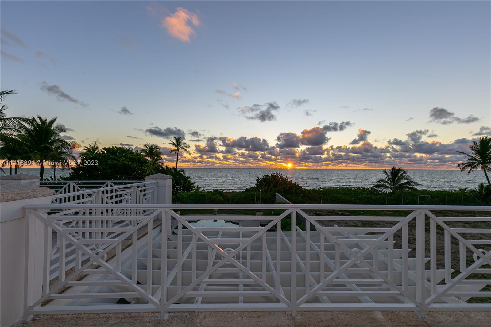 GOLDEN BEACH SEC B - Residential