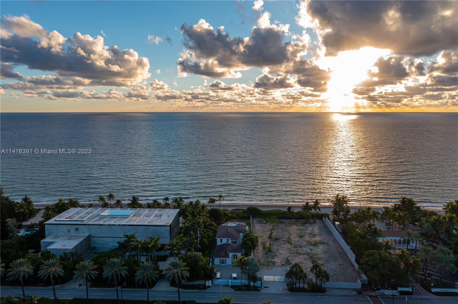 GOLDEN BEACH SEC B - Residential