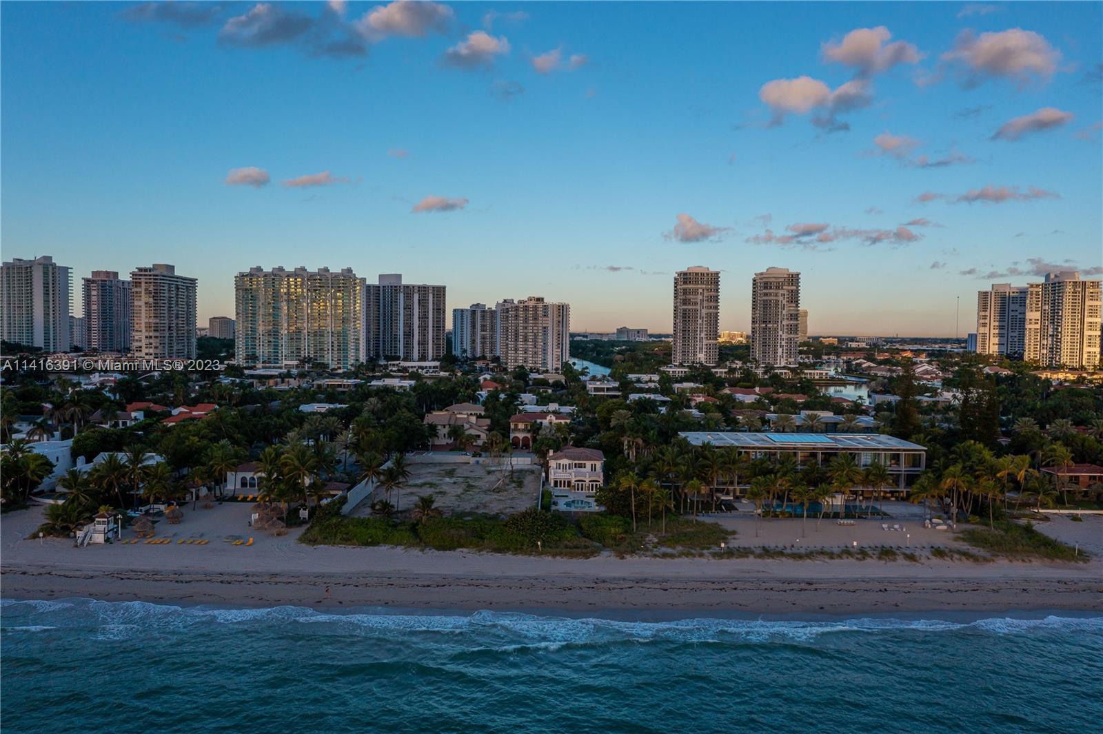 GOLDEN BEACH SEC B - Residential